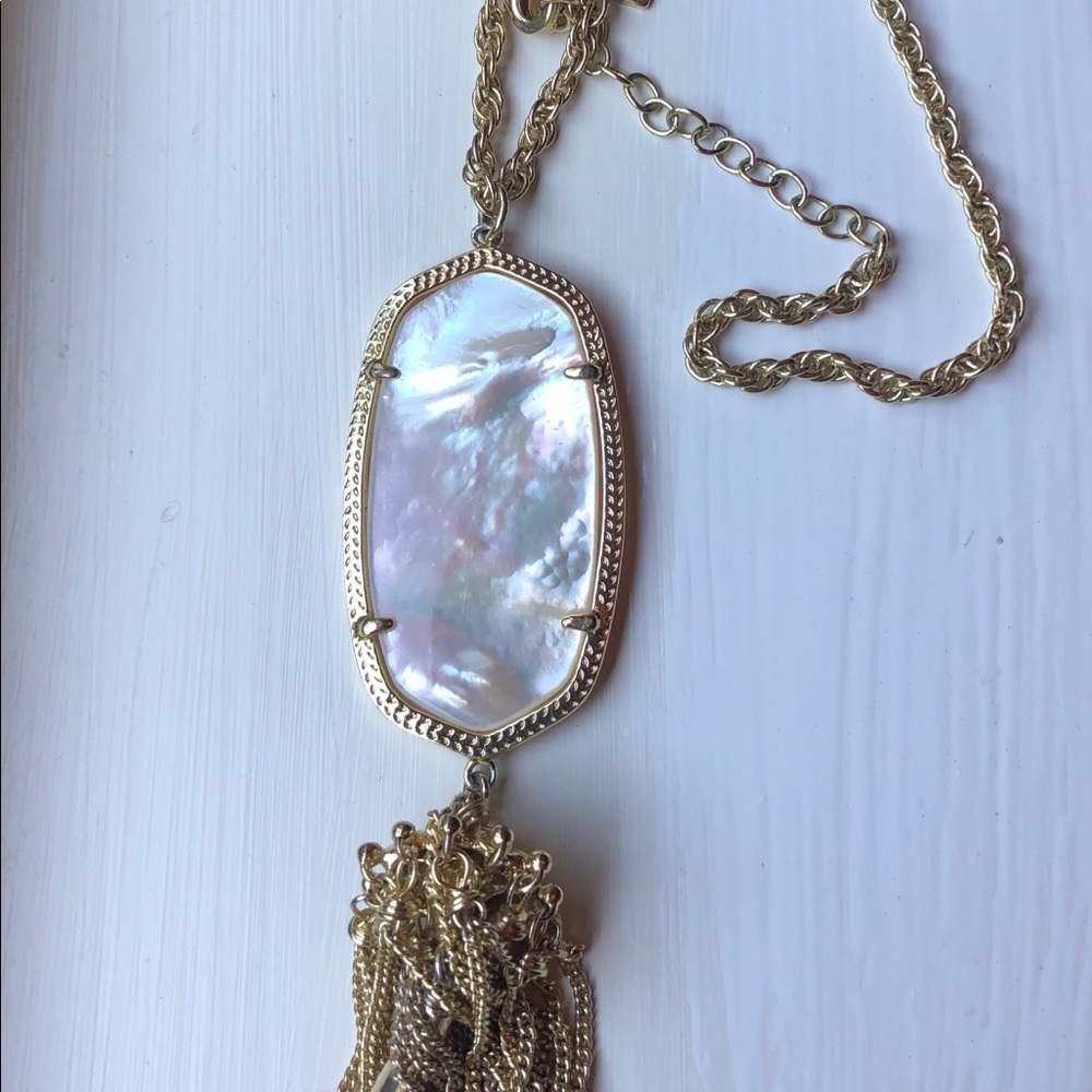 Kendra Scott Necklace!